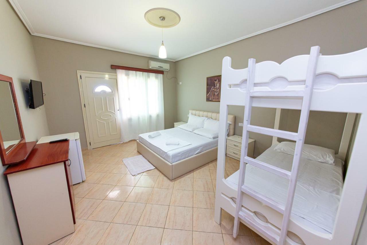Hotel Roi Радиме Екстер'єр фото