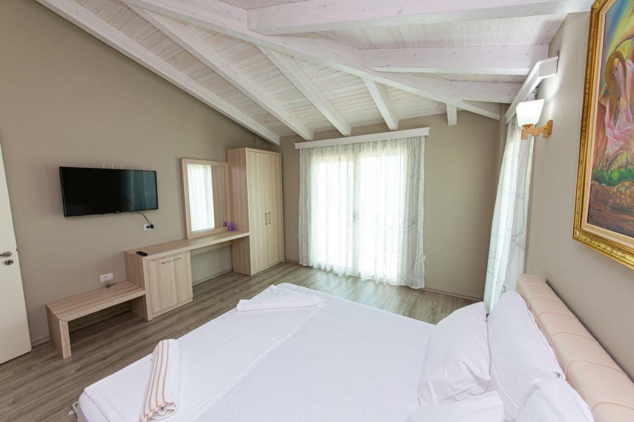 Hotel Roi Радиме Екстер'єр фото